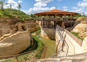 Unieke dierentuin in steengroeve heeft grote bouwplannen: nieuw roofdierengebied