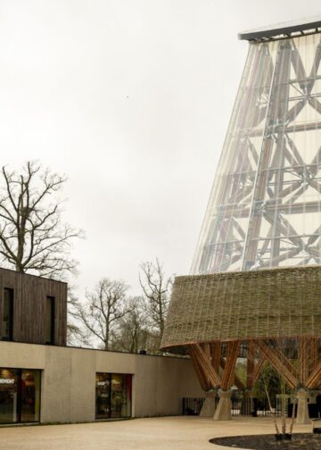 Zoo Planckendael opent nieuw ingangsgebied met gigantische bamboetoren
