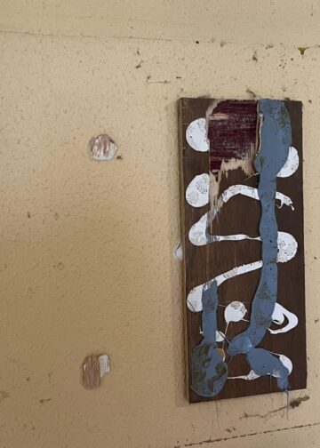 Oude borden gestolen uit Diergaarde Blijdorp: dief op heterdaad betrapt