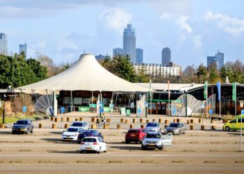 Blijdorp geeft deel parkeerplaats aan gemeente: gratis parkeerplekken